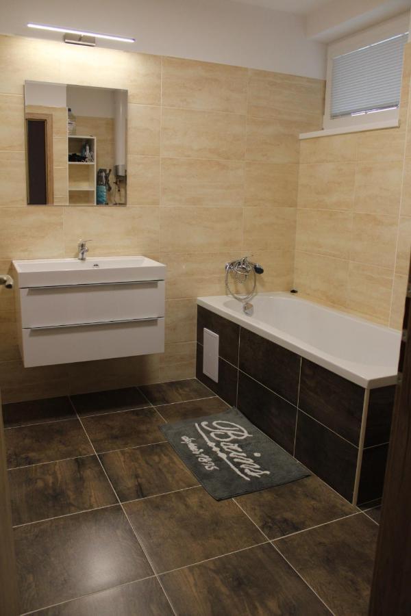 Apartment Anno Dunajska Streda Ngoại thất bức ảnh